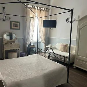 Ale & Niki's Πανσιόν